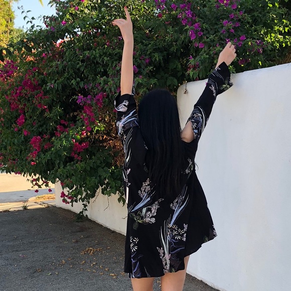 Free people clear skies cold shoulder tunic NWT - Picture 3 of 8